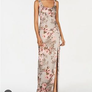 Adrianna Papell woman metallic floral print. Maxi dress. Size  14.